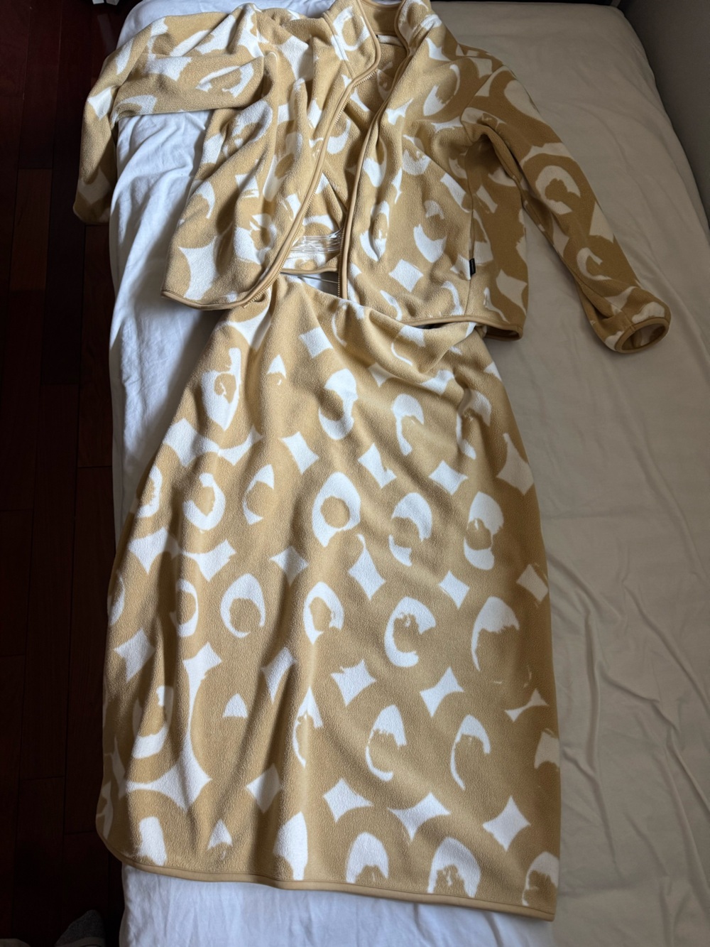 uniqlo marimekko suit